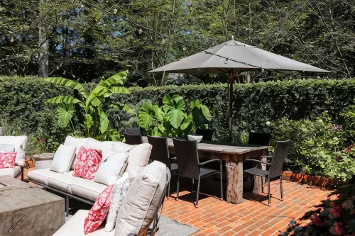 Well Appointed & Elegant Five Points Home - 4 stjerner