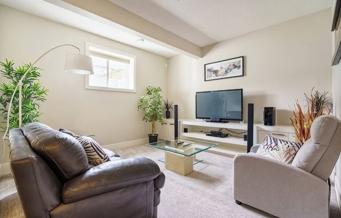 The Premier Suite | 321Mbps WiFi | Perfect Stays