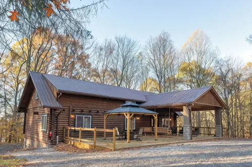 Luxurious Forest Getaway at Historic Baughman Park New Log Cabin 2 - Alphydda