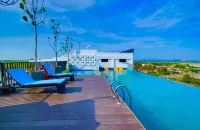 Imperio Professional Suite by Imperio Haffa - Rooftop Pools