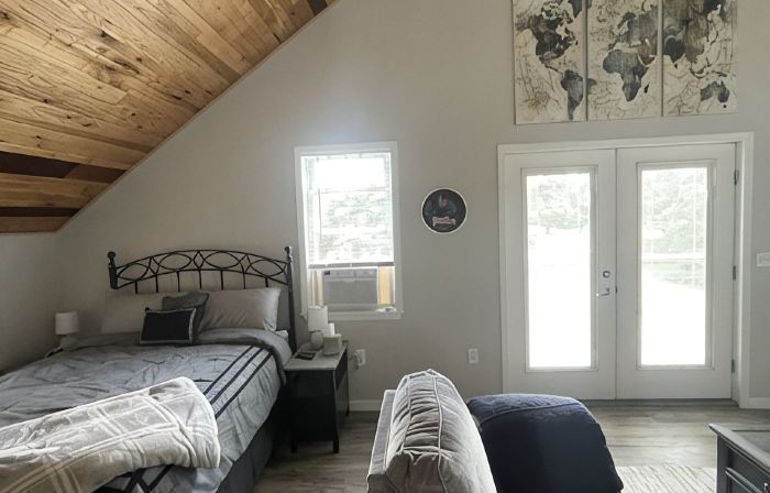 Stay in our cozy Maple Syrup Sugarhouse at Butternut Maple Farm