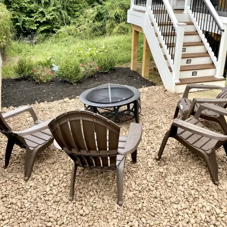 Block to Beach! Fossil Hunting, Hot Tub, Coffee Bar, Screened Deck, 1hr to DC