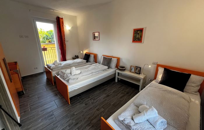 100 square meters of completely renovated house on 2 levels