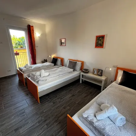 100 square meters of completely renovated house on 2 levels