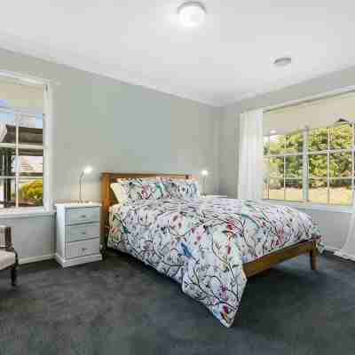 3 bedroom, two bathroom house fully equipped large kitchen, extensive lounge Rooms