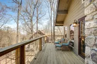 Beech Mtn: Walk to Slopes, Sleeps 9, Pet Friendly, Mountain Views, Cozy Retreat - 4-Star