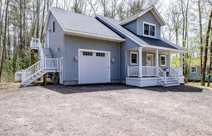 Sebago, newer construction, lake access, AC, 3bd2.5bth, Long Beach neighborhood