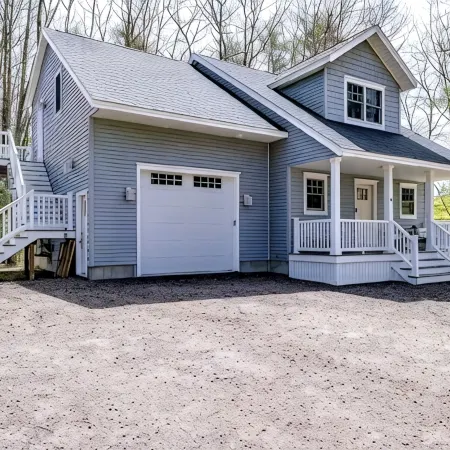 Sebago, newer construction, lake access, AC, 3bd2.5bth, Long Beach neighborhood