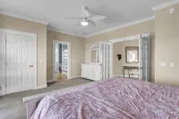 3600sqft, 5bath, 5br, 11 bed, elevator, <600ft to beach, between ocean and canal - 4성급
