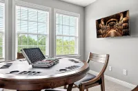 Bourbon Trail Near Buffalo Trace-Hot Tub, Fire Pit, BBQ Grill - Homestays