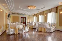 Sibir Hotel - parking