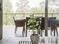 Kookaburra - Private One Bedroom Cottage with Lake View Hotels in Maleny