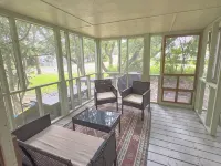 Cozy Oceanside Suite in Frisco!