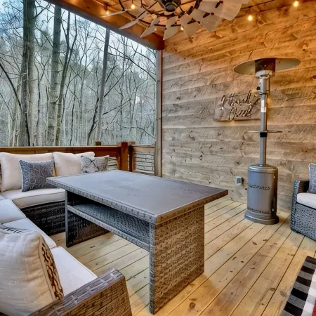Keturah's Creek - Luxury Couples Tiny Cabin - 8 acres
