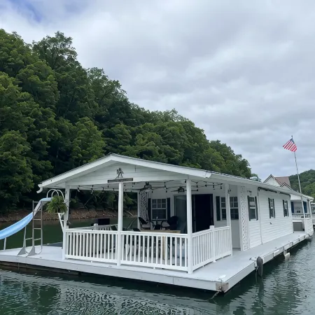 Floating Cabin - Another Day in Paradise at Whitman Hollow Marina