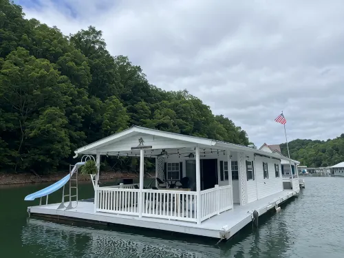 Floating Cabin - Another Day in Paradise at Whitman Hollow Marina - 무료 와이파이