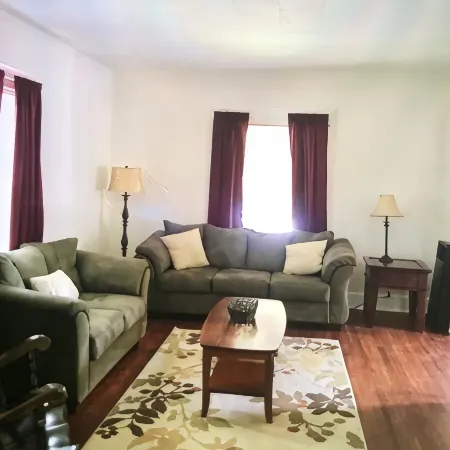 3 bedroom/1.5 bath Baseball rental 6 minutes to Cooperstown All star village.