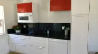 Steps to sand! Ocean view, Walk to village, family friendly, A/C! - homestay