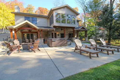 Lake Dreams, A Luxury 5-Bedroom Lakefront Home with Hot Tub