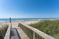 Luxurious Oceanfront B home w/pool, elevator, 6BR, steps to the sand and surf - Beach