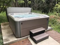 Studio with Private Entrance / Patio / Hot Tub Hotels in Moss Beach