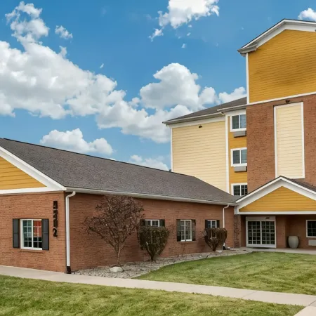 Birch Hill Suites - South Bend