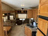 Lakeside 5th Wheel on beautiful Nelson Lake Ξενοδοχεία στην πόλη Lenroot
