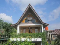 Horas Family Home Hotels in Simanindo