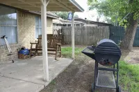 The Lone Star Haüs: 2 BR House in Schertz, TX
