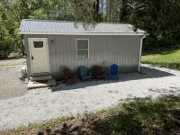蒂米之家狼溪碼頭&多個船艇下水坡道木屋，配有全套廚房 - 小木屋