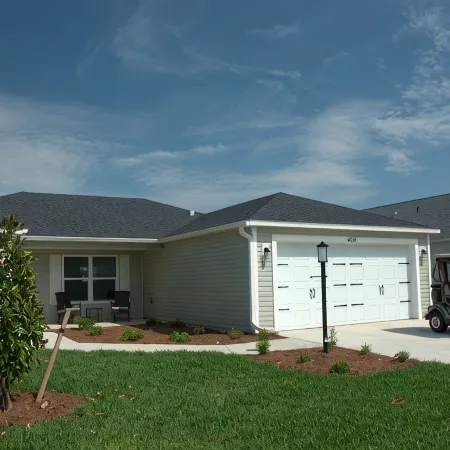Great location-Mins from Brownwood! Brand New, Full-size House, Dogs Welcome!