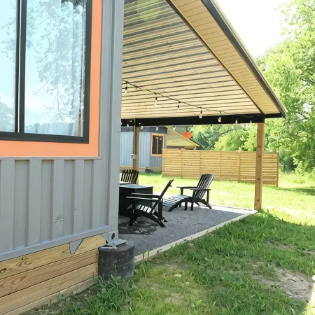 Shipping Container-6 Min to the Lake-Angler & Stargazer Getaway + Boat Parking