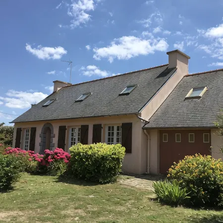 Bungalow located 500m from the port of Trévignon