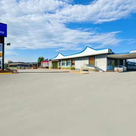 Travelers Inn