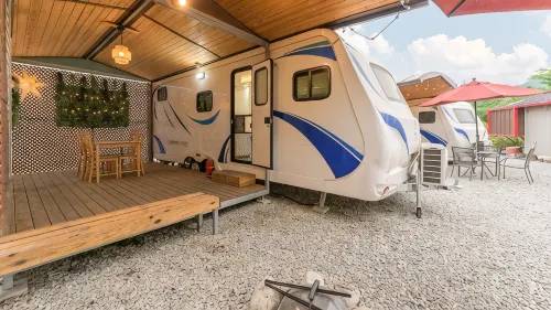 Gapyeong T N Pastel Glamping Caravan - spa