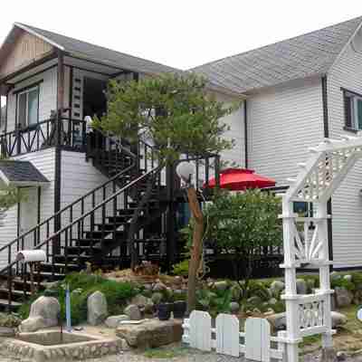 Pyeongchang Riverside Memories Pension Hotel Exterior