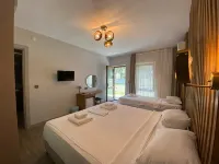 Elyada Otel ve Bağ Evi 8 Yaş Üstü - Balkon