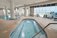 Direct Beachfront Condo Splash Pad Lazy River-Waterslide-Walk to Restaurants - Hot Tub