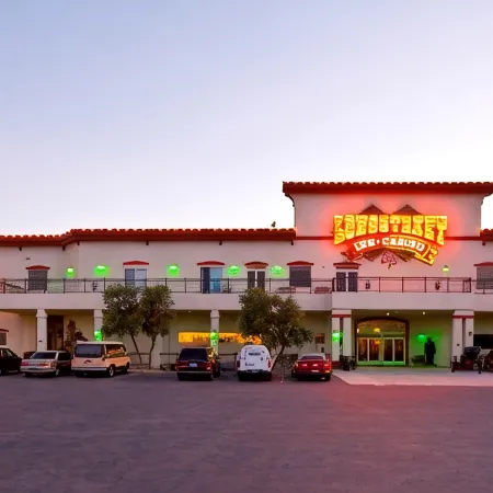 Longstreet Inn & Casino