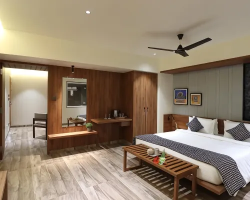 Hotel Chitra Executive Hotels in Solapur
