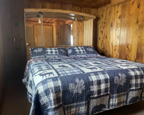 Loon Cabin at Pelican Lake Hotels in Oneida County