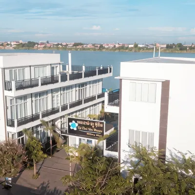 Koh Dach View Boutique Hotels near Garden Borey Peng Houth The Star Munirah