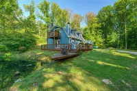 Private 7AC Retreat, Hot Tub, Stocked Pond, Firepit, Trails, Disc Golf, Sleeps 6