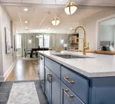HUGE Penthouse Suite- 3 BR & 2 Bath w/Elevator. Walk to UK-Downtown-Rupp - 4-Star