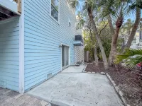 Beach House Anna Maria Island, FL - 1 block to beach!
