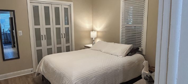 Charming Michigan City Cottage Hotels in LaPorte County