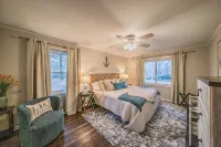 Maclew View on Kentucky Lake- within minutes of local marina. - Boutique