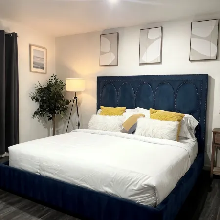 Oasis 3 Beds House Heated Pool, close to Strip and Fremont St! Отели рядом с достопримечательностью «Поле для диск-гольфа Mountain Crest Disc»