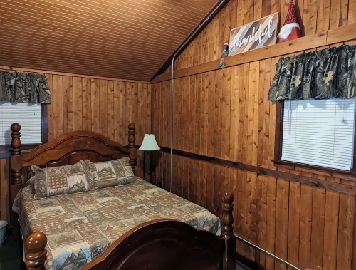 Secluded Country Cabin - Homestays