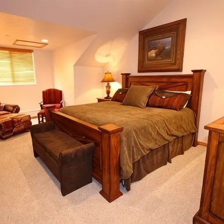 L@@K! Cozy Respite with Spectacular Mountain and Lake Views! Ski Utah